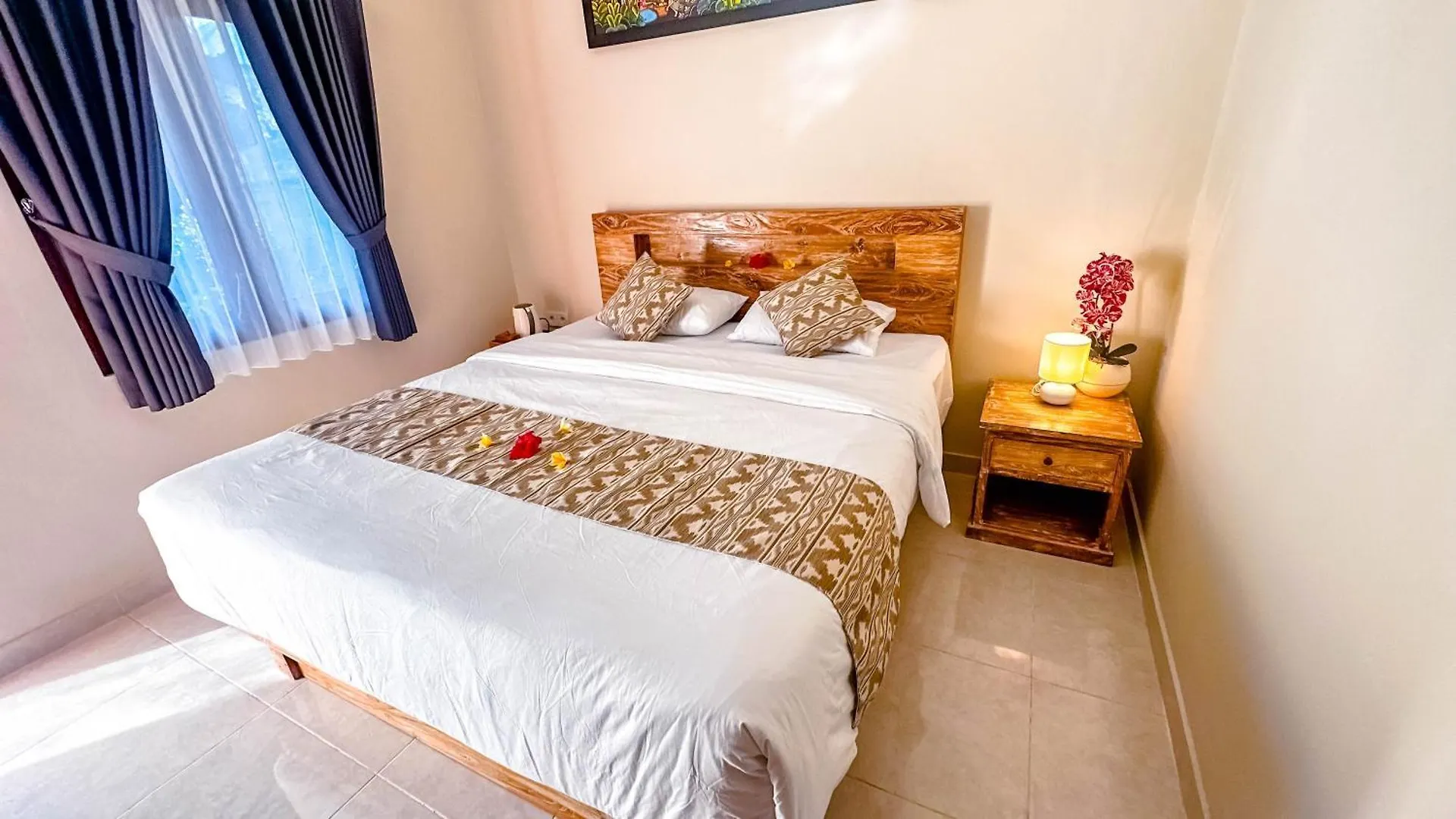 Adhi Homestay Нуса-Дуа